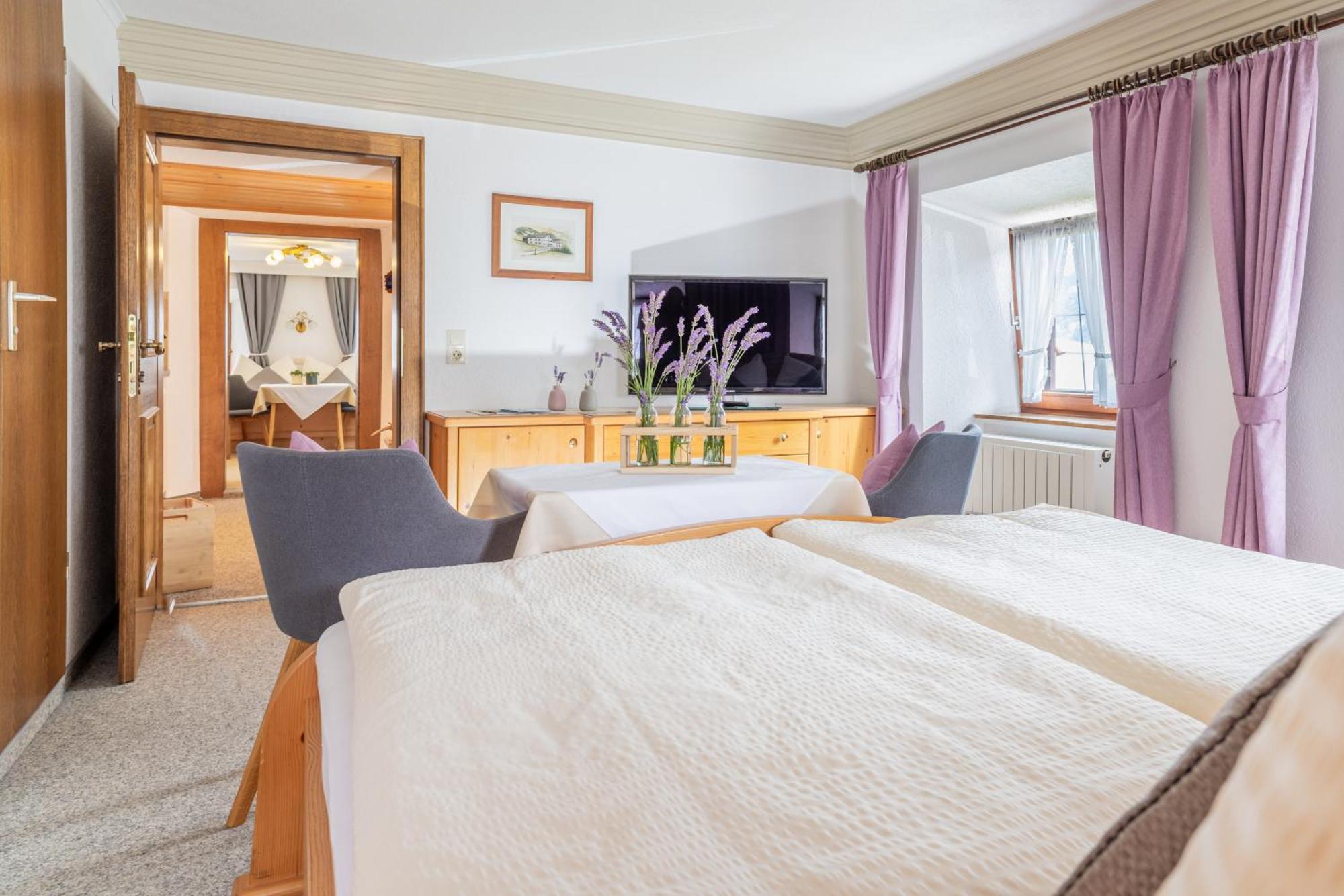 Landhaus Schmidt Elbigenalp Bilik gambar