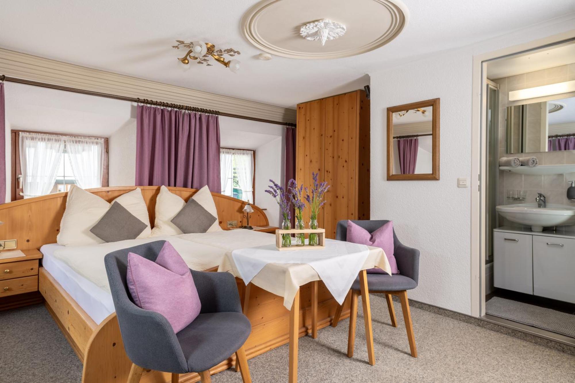 Landhaus Schmidt Elbigenalp Bilik gambar